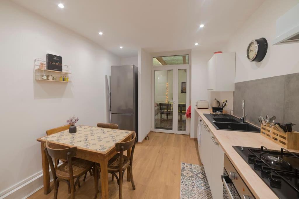 Appartement Cosy Hyper Centre إبينال المظهر الخارجي الصورة